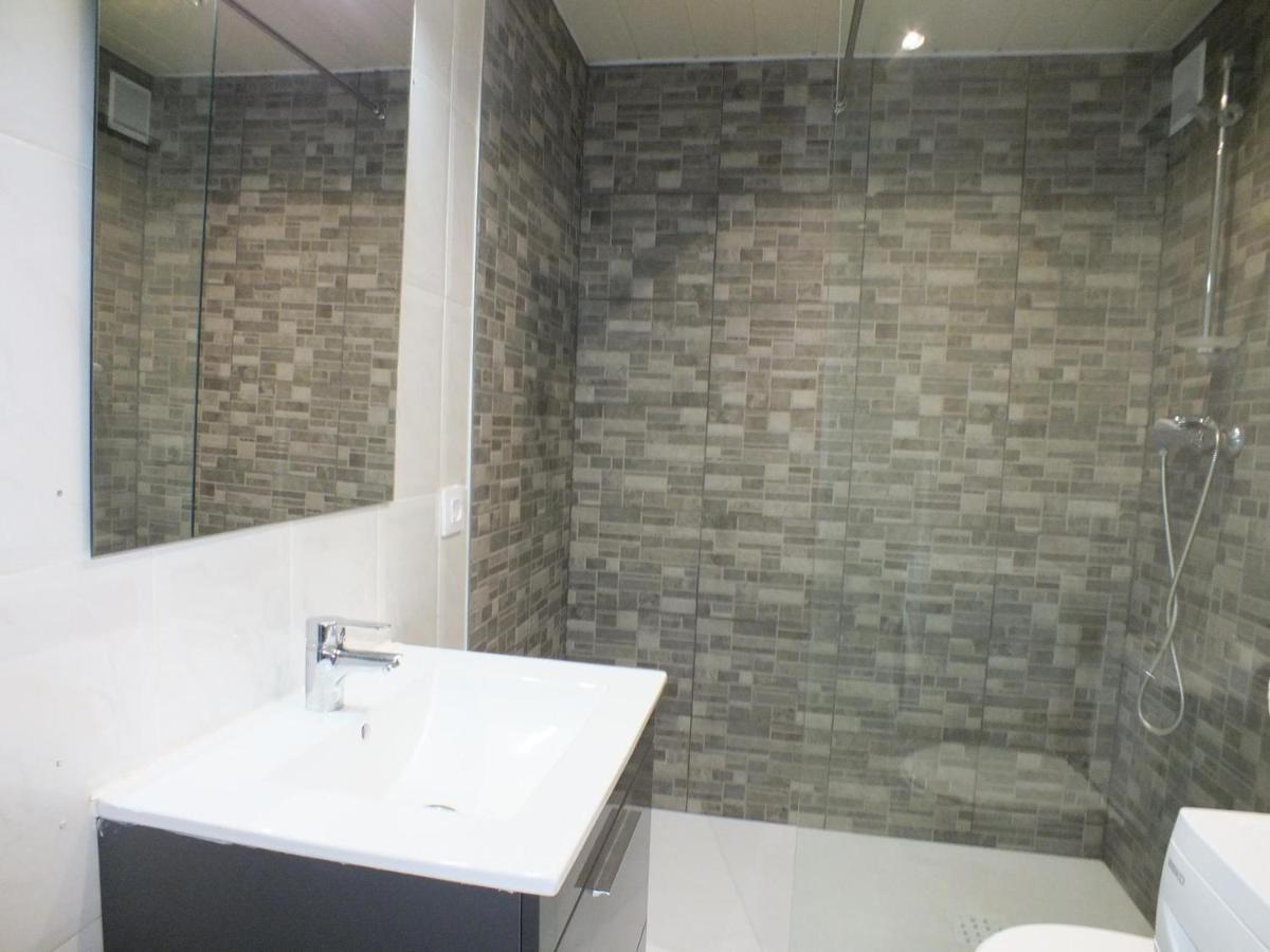 Comodo, 50m Playa, 4 Pers, Terraza, Tv, Lavadora - Es-204-32 Roses